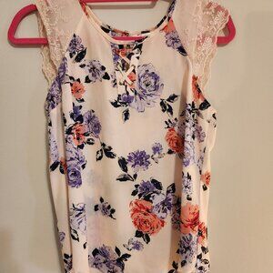 Floral Lace Sleeve Top